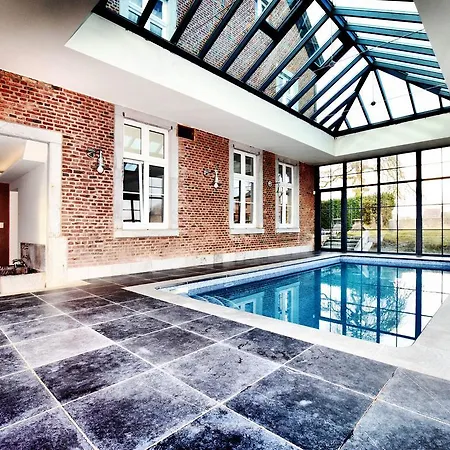 Luxurious Mansion With Indoor Pool And Sauna *