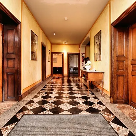 Luxurious Mansion With Indoor Pool And Sauna Ferienhaus *